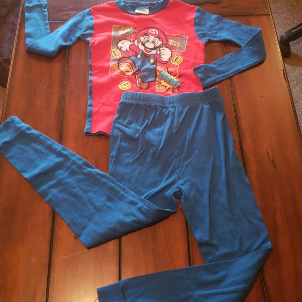 Super Mario bros PJset (Official Merch)
